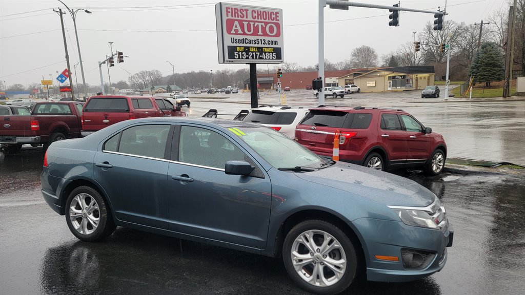 2012 Ford Fusion SE's photo
