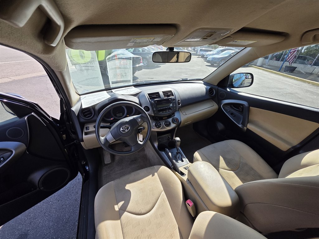 2010 Toyota RAV4 Base - Photo 10