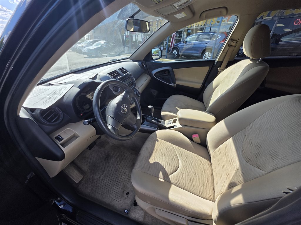 2010 Toyota RAV4 Base - Photo 8