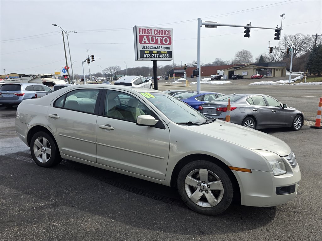 2008 Ford Fusion V6 SE's photo
